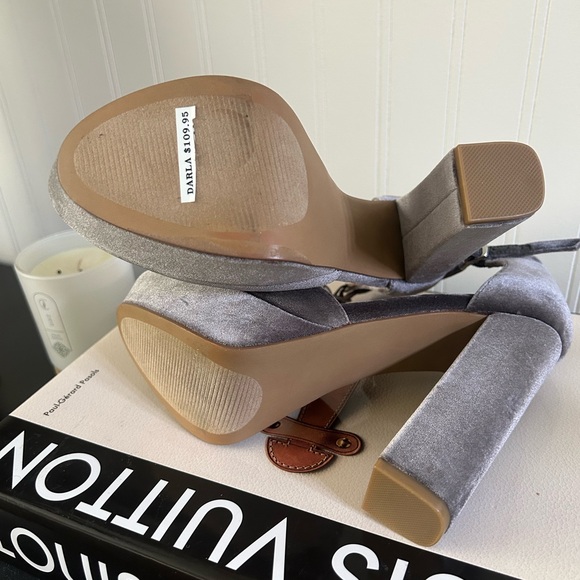 Steve Madden Darla Taupe Velvet Heels